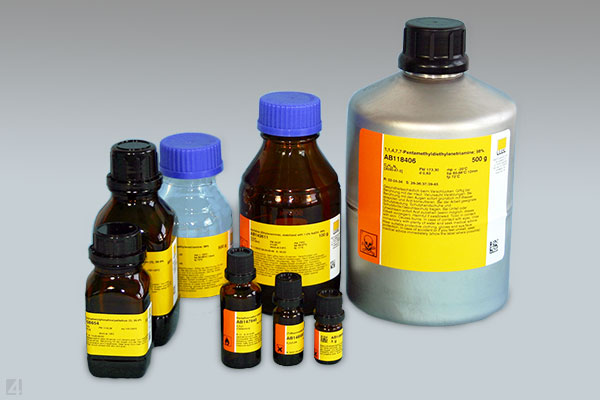Produktaufkleber Chemikalienhandel productinformation chemical manufacturer